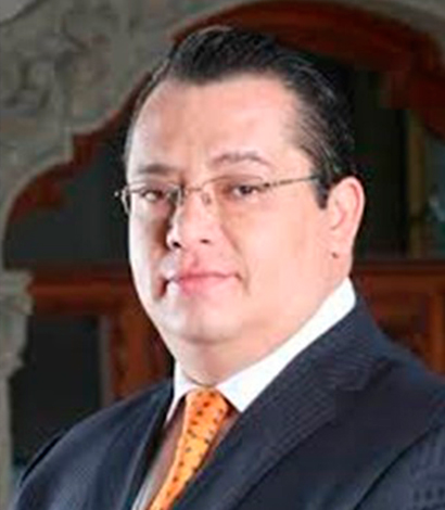 Maestro Arturo Piñeiro Monreal Docente de la Universidad LEX